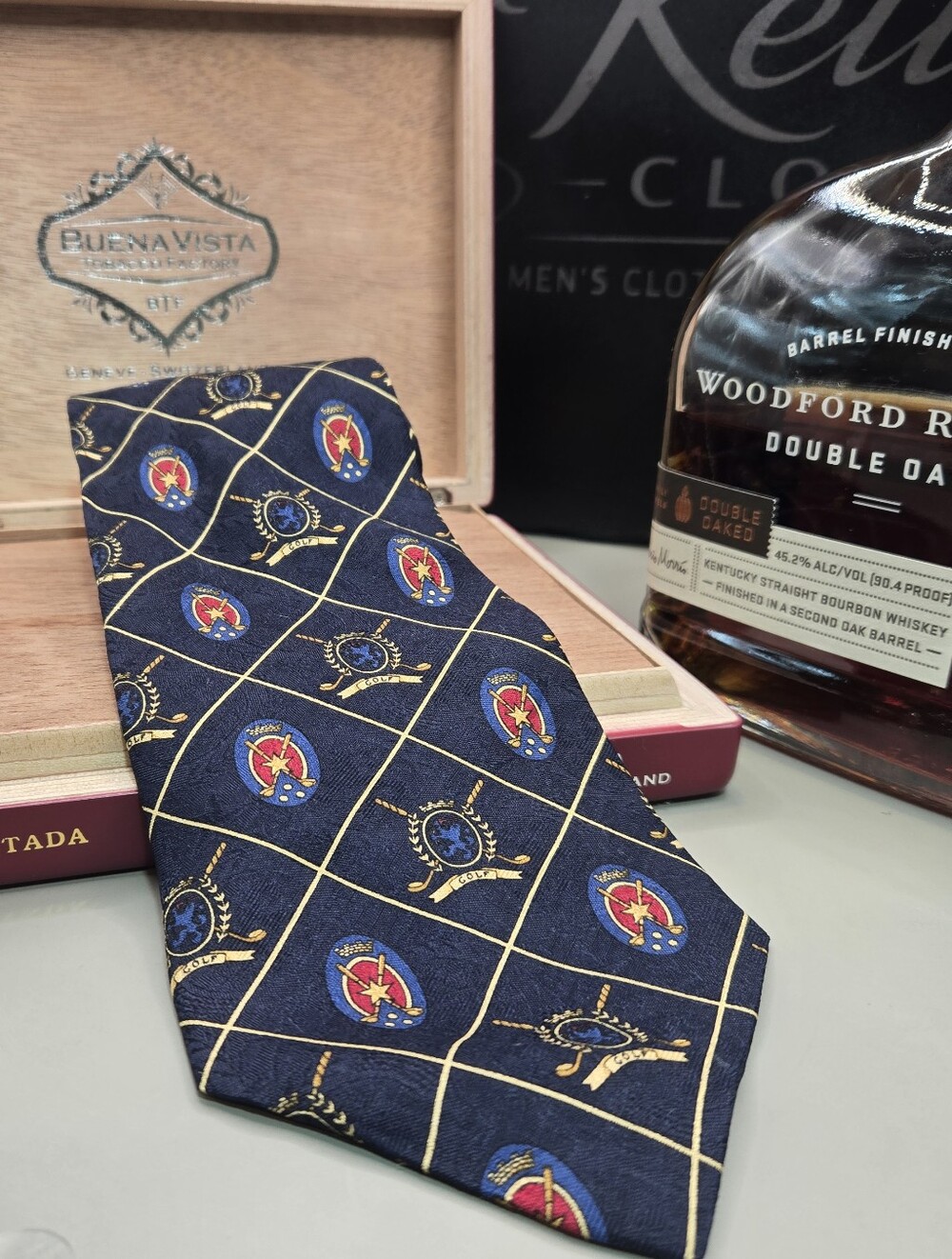 VTG Tommy Hilfiger 100% Italian Silk Tie Golf Club Crest Navy Blue Gold USA